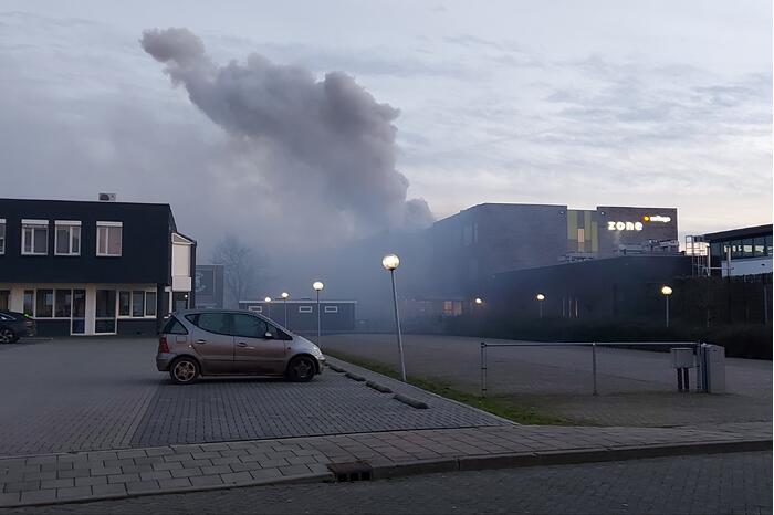 Grote brand in Zone College