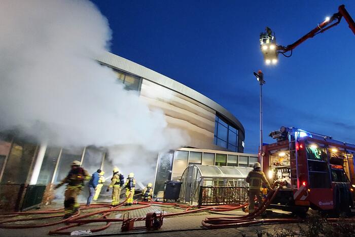 Grote brand in Zone College