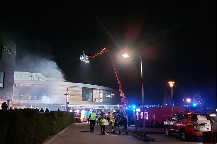 Grote brand in Zone College