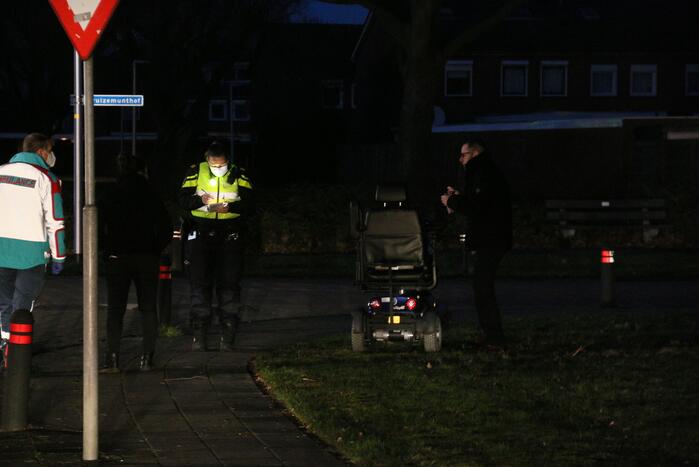 Persoon gewond bij aanrijding met auto