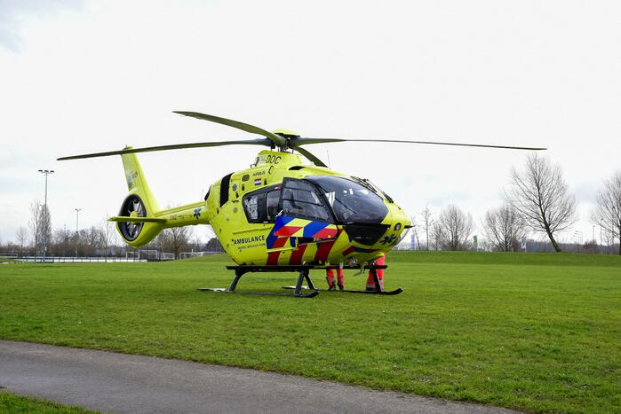 Traumahelikopter landt voor incident in woning