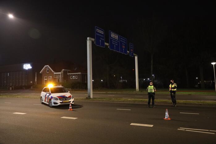 Avondklok van kracht: stille straten en politie voert controles uit