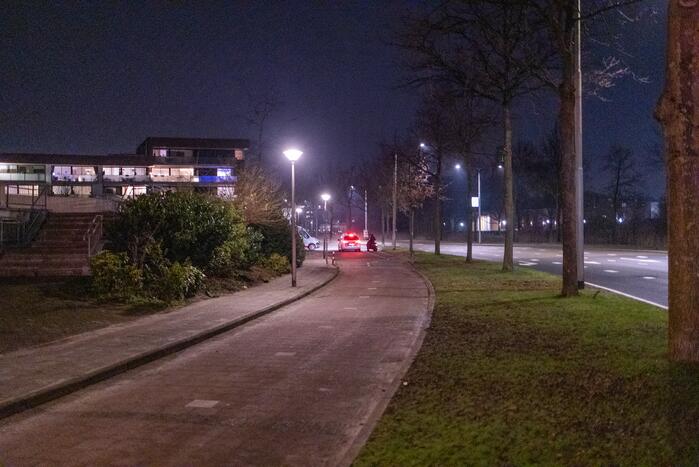 Avondklok van kracht: stille straten en politie voert controles uit