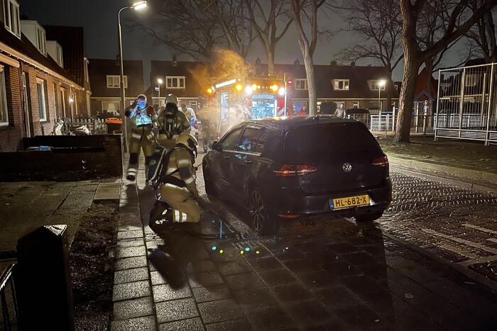 Auto vat vlam in Soesterkwartier