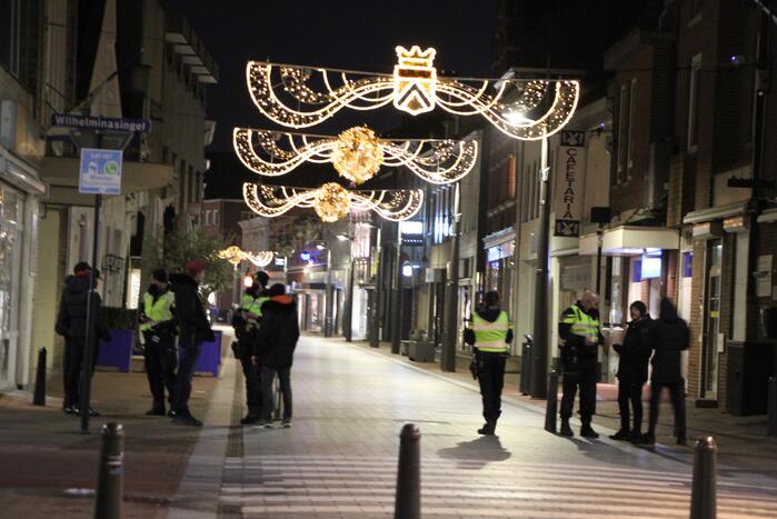 Politie controleert personen in binnenstad