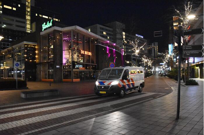 Voorbereiding voor avondklokrellen Lijnbaankwartier