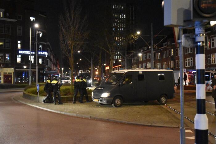 Veel ME op straat na ernstige rellen