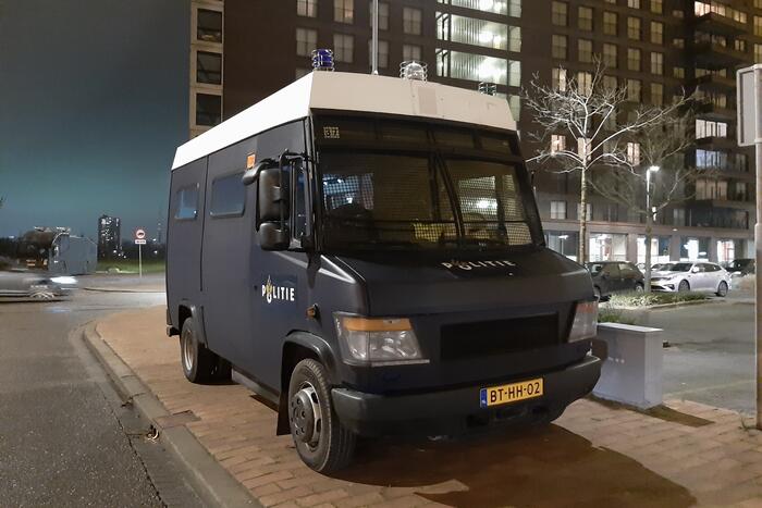 Marechaussee en politie staan paraat voor ongeregeldheden