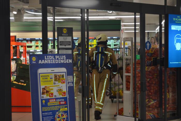 Onderzoek naar vermoedelijke brand in supermarkt