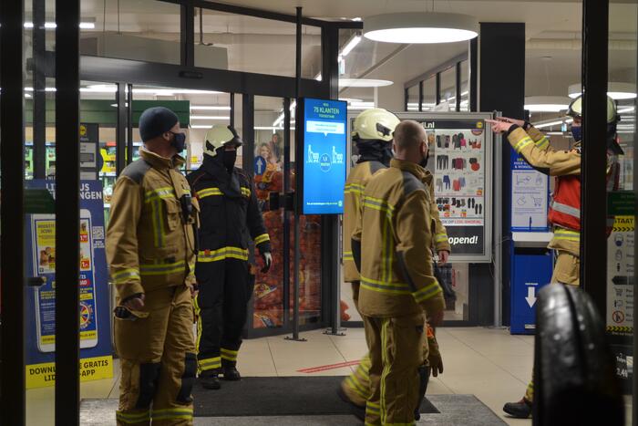 Onderzoek naar vermoedelijke brand in supermarkt