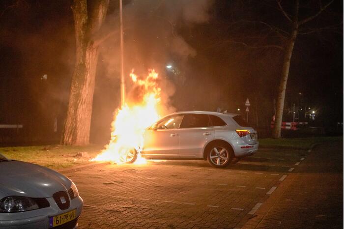 Zoveelste autobrand tijdens avondklok
