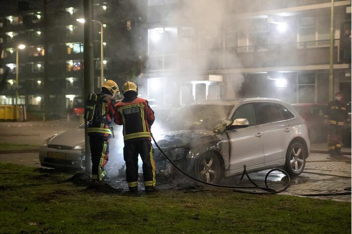 Zoveelste autobrand tijdens avondklok