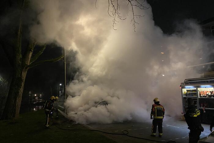 Zoveelste autobrand tijdens avondklok