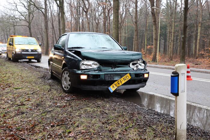 Automobilist botst vol op voorganger