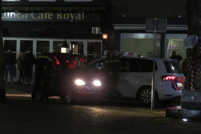 #Tiel Veel politie op de been na oproep tot rellen Markt Tiel.