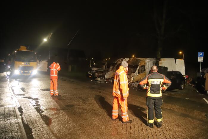 Postpakketten verwoest door brand in bestelbussen