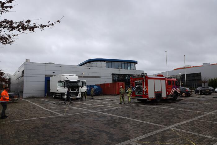 Brand in cabine van vrachtwagen