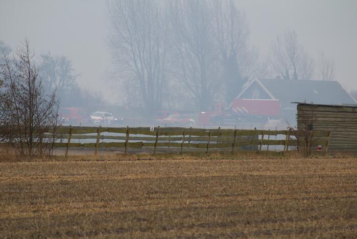 Brand in schuur met gestalde caravans