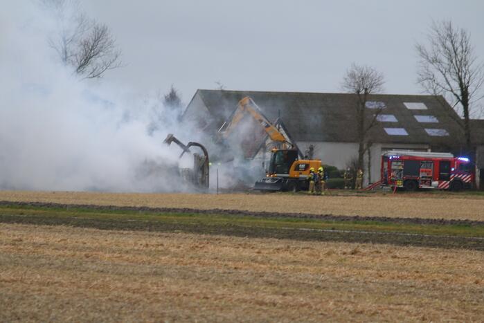 Brand in schuur met gestalde caravans