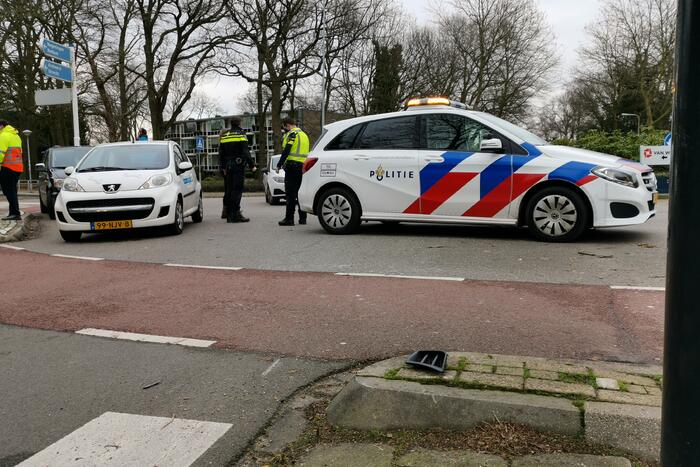 Scooterrijder gewond bij botsing met auto