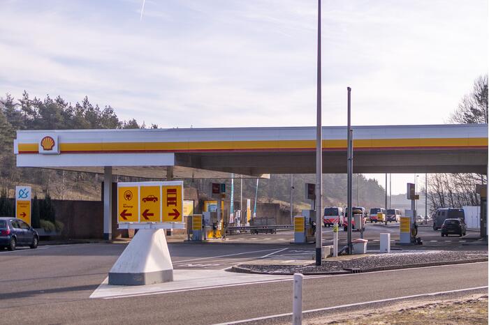 Grote politiemacht tijdens koffiedrinken' op Zwitsal Terrein