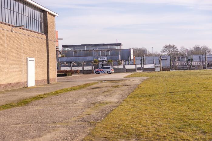 Grote politiemacht tijdens koffiedrinken' op Zwitsal Terrein