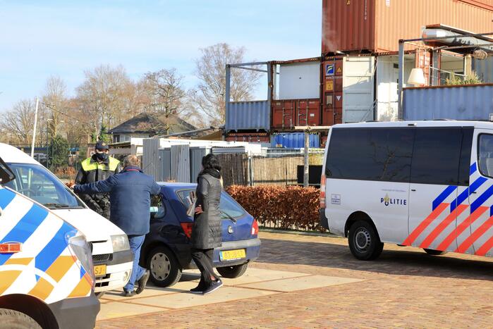 Grote politiemacht tijdens koffiedrinken' op Zwitsal Terrein