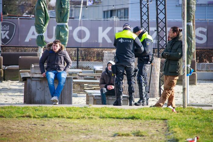 Grote politiemacht tijdens koffiedrinken' op Zwitsal Terrein