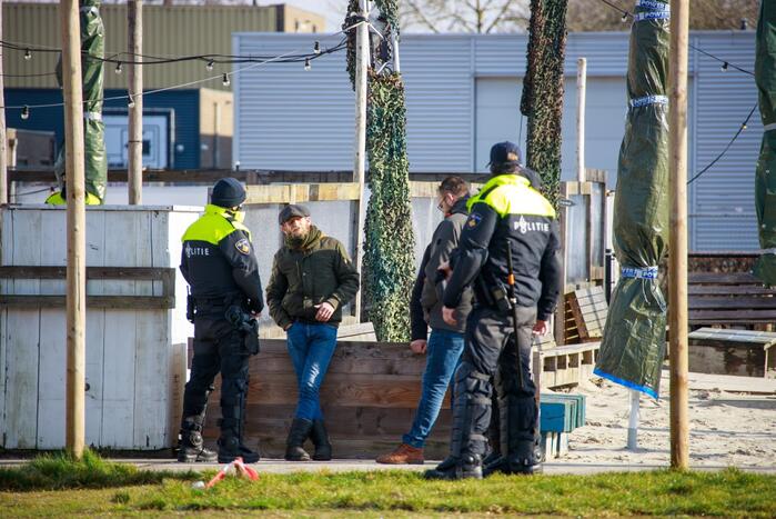 Grote politiemacht tijdens koffiedrinken' op Zwitsal Terrein