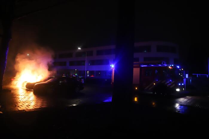 Wederom auto volledig uitgebrand