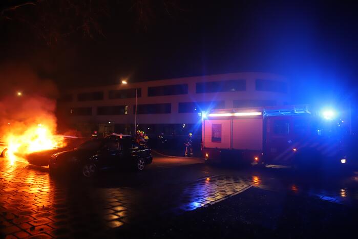 Wederom auto volledig uitgebrand