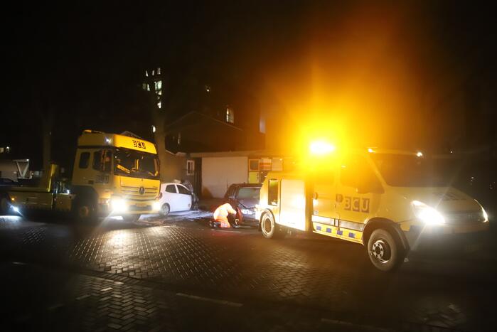 Wederom auto volledig uitgebrand