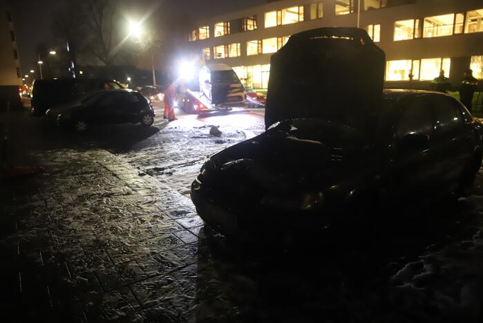 Wederom auto volledig uitgebrand