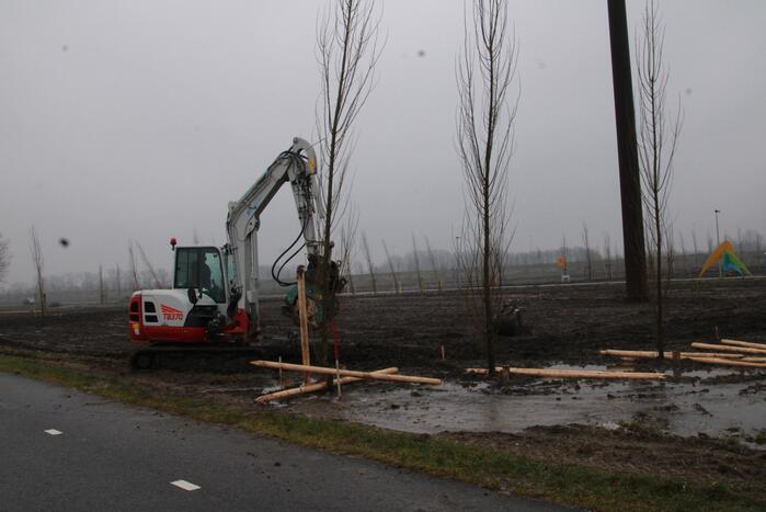Waterleiding geraakt bij graafwerkzaamheden
