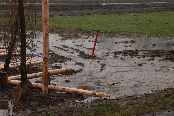 Waterleiding geraakt bij graafwerkzaamheden