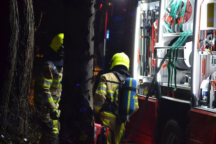 Brand in schuur met hooi