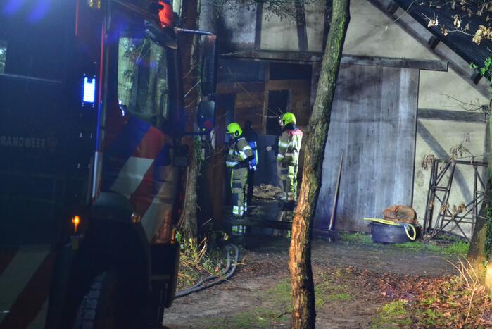 Brand in schuur met hooi