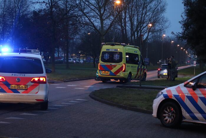 Voetganger aangereden op oversteekplaats
