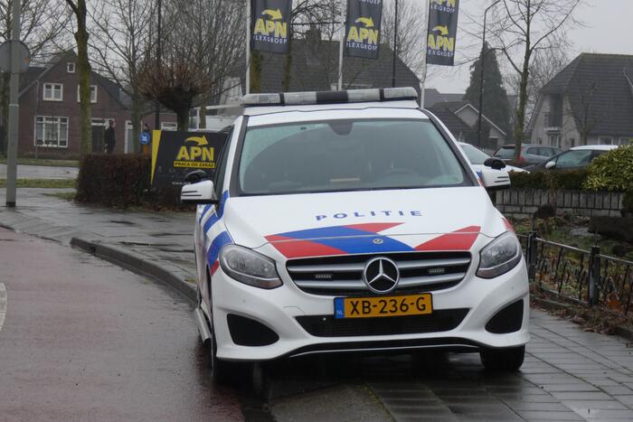 Fietser gewond na ongeval op rotonde