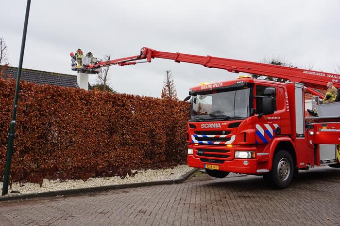 Brand in schoorsteen van woning
