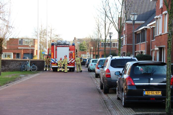 Brandweer bevrijdt vogel uit benarde positie
