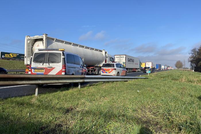 #Numansdorp Meerdere voertuigen betrokken bij ongeval op snelweg Rijksweg A29 Numansdorp.