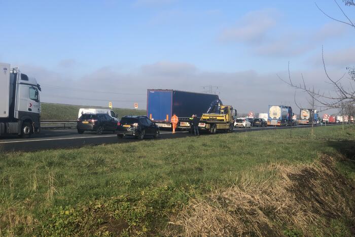 Meerdere voertuigen betrokken bij ongeval op snelweg