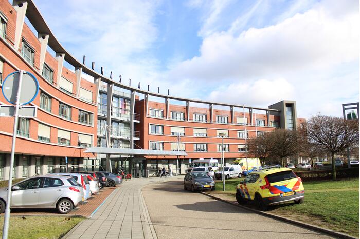 #Brunssum Duitse traumahelikopter landt bij Zorgcentrum Emmastaete Aristotelesstraat Brunssum.