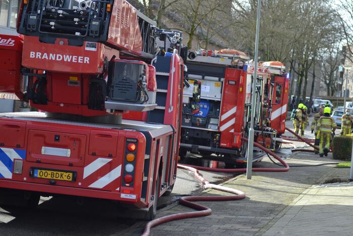 Uitslaande brand in woning na explosie