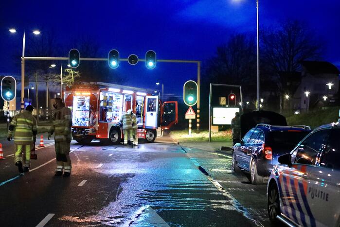 Auto vliegt spontaan in brand na onderhoudsbeurt