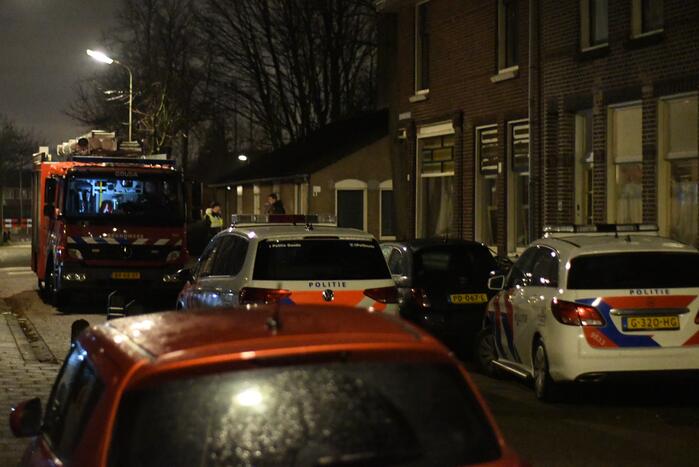 Onderzoek naar brandlucht in woning