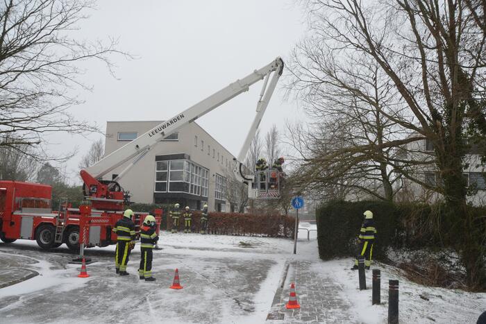 Tak breek af door harde wind