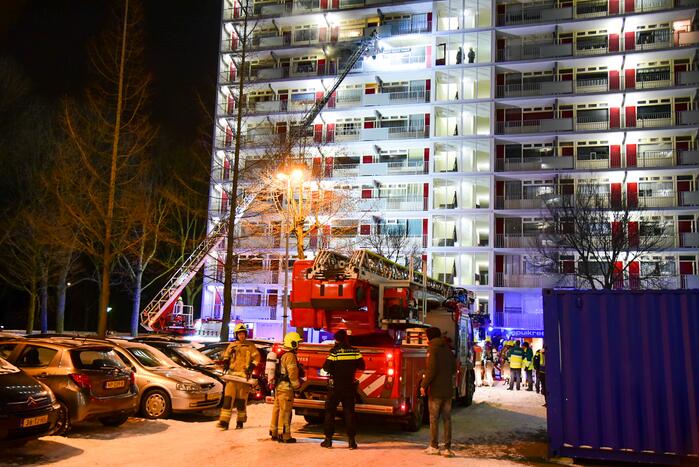 Flatwoning verwoest door uitslaande brand