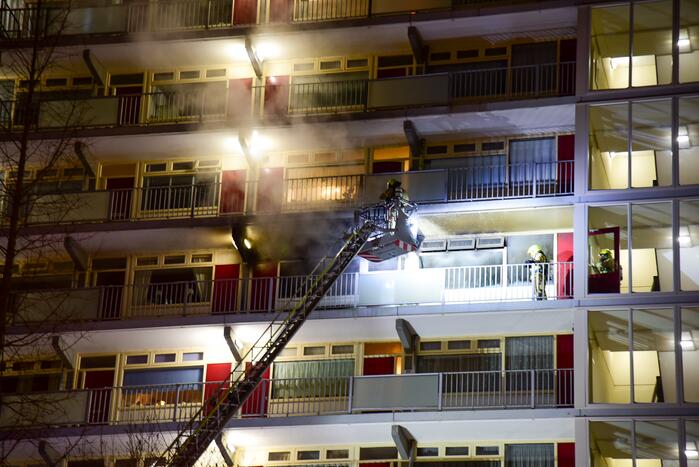 Flatwoning verwoest door uitslaande brand